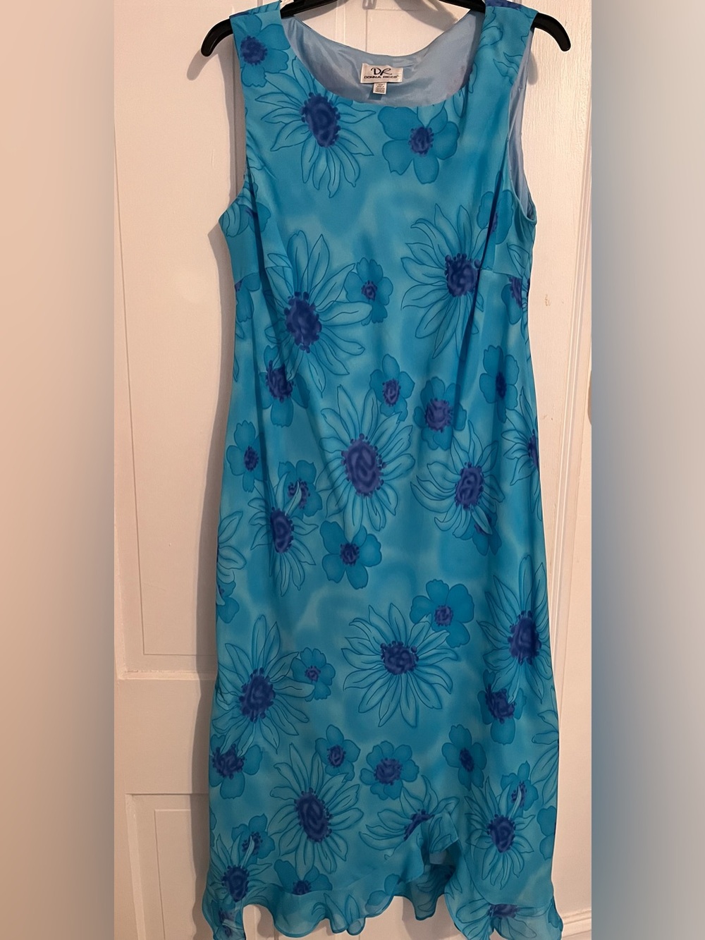 Donna Ricco Blue Floral Sleeveless Shift Dress